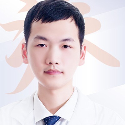 易钰迦